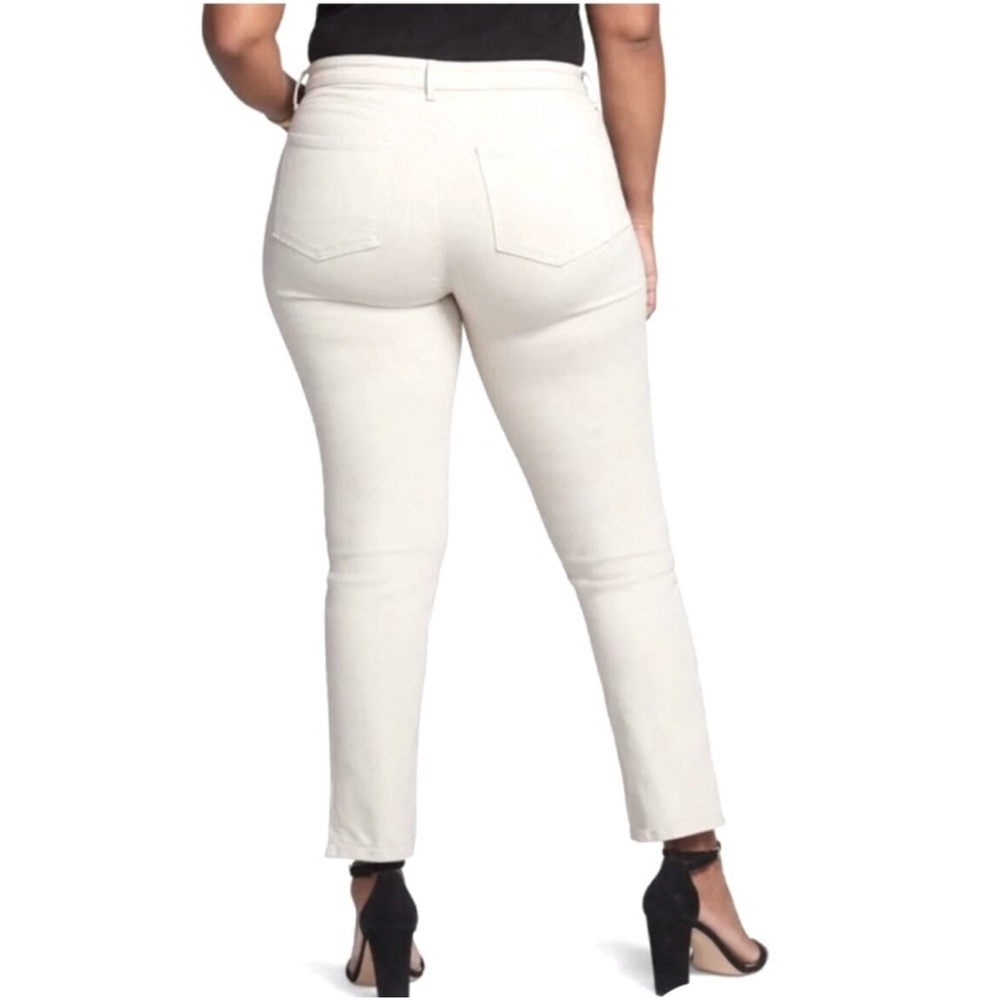 NYDJ Curves 360 White Jeans Straight Leg Stretch Denim Lift Tuck Size 10 - Picture 3 of 6